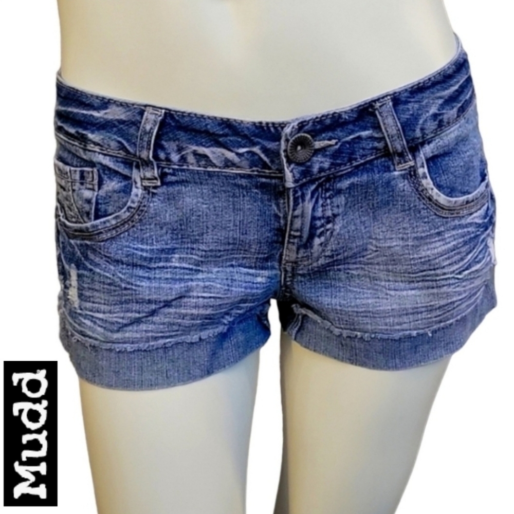 NEW Mudd Denim Midi Cuffed Short Shorts